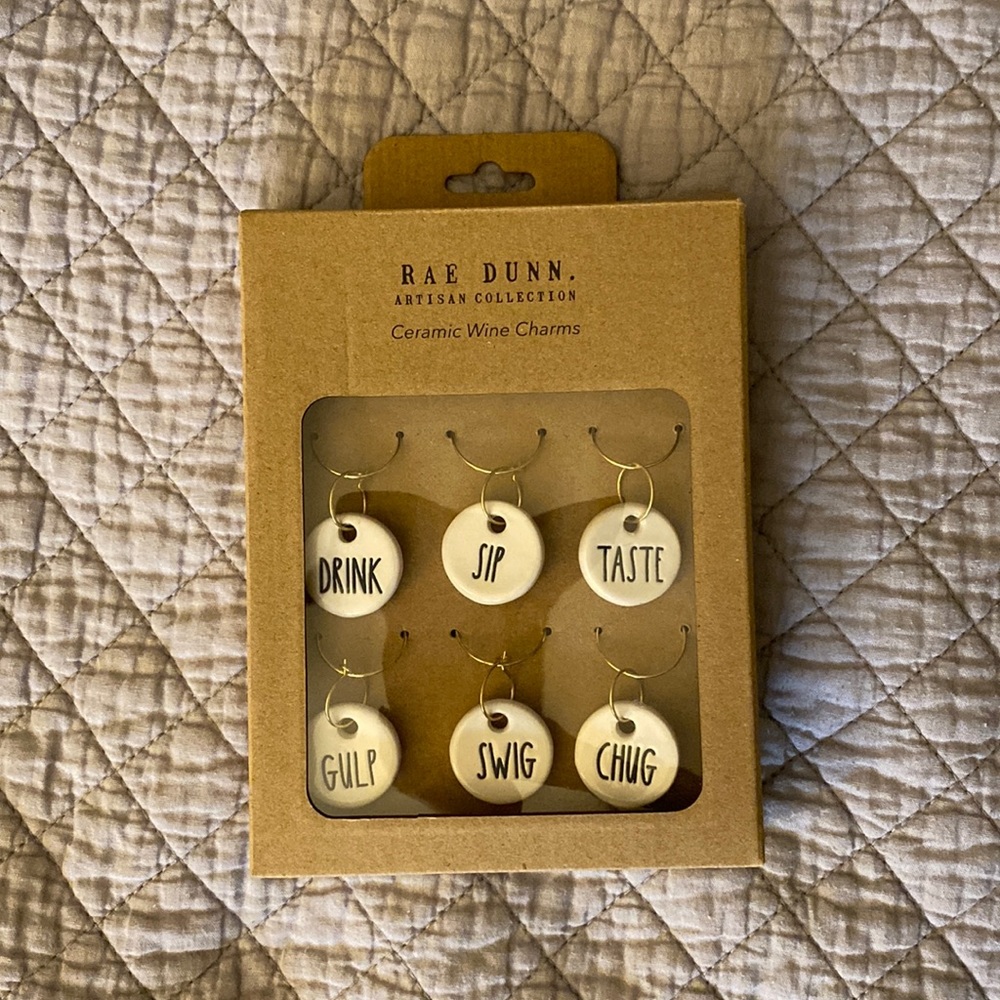 Pack of ceramic wine charms (6)